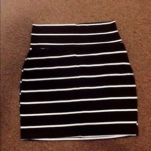 Stripped mini skirt